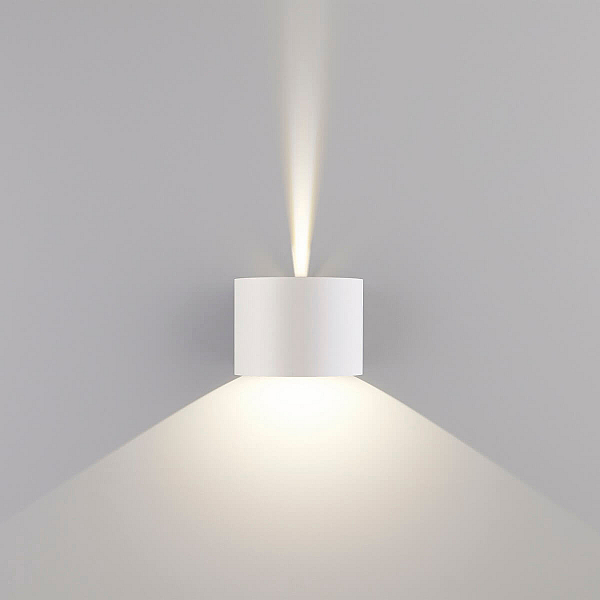 Уличный настенный светодиодный светильник Elektrostandard 1518 Techno LED Blade белый 4690389108914