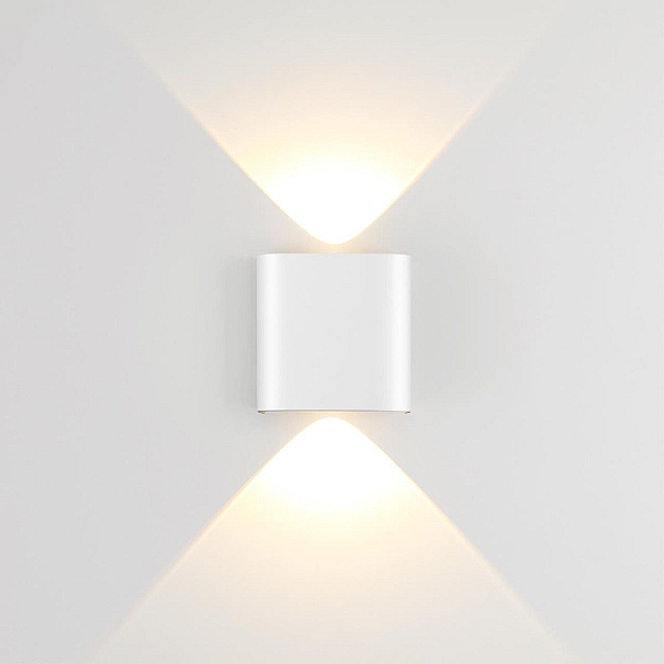 Настенный светильник Odeon Light Magnum Hightech 7192/2WL