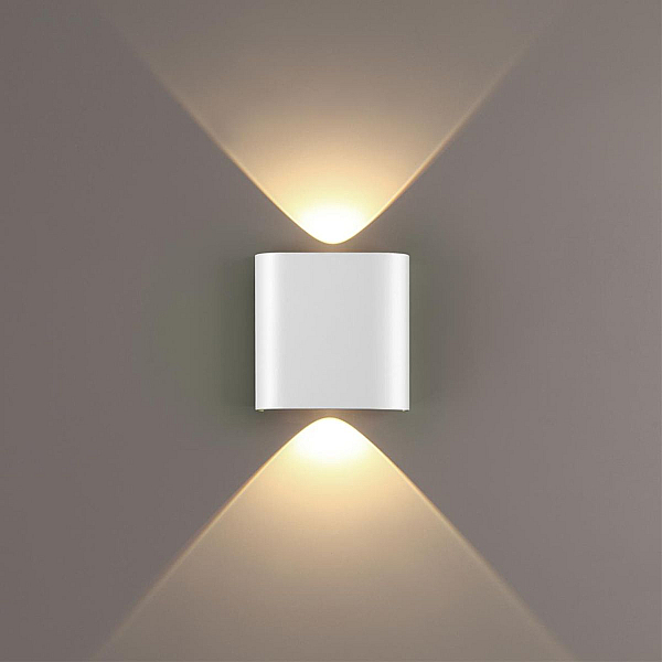 Настенный светильник Odeon Light Magnum Hightech 7192/2WL