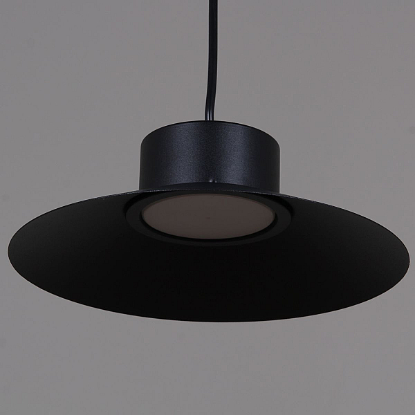 Люстра Reluce 40110-0.9-03 BK