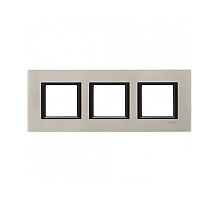 Рамка 3-постовая Schneider Electric Unica Class MGU68.006.7A2