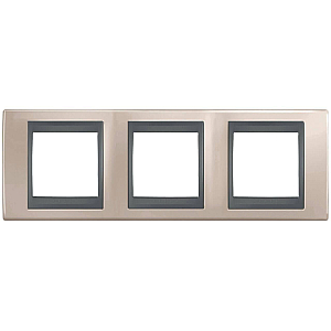 Рамка 3-постовая Schneider Electric Unica Top MGU66.006.296