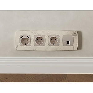Комплект механизма компьютерной розетки Ambrella Volt RJ-45 (8P8C) CAT6A экранированной с автоматической защитной шторкой OMEGA MO372005 Серо-бежевый матовый QUANT (OP3720, VM185)