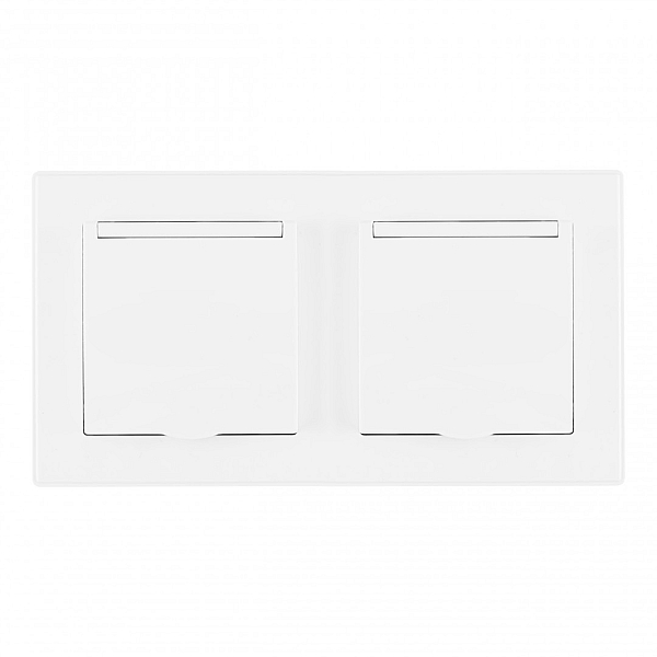Розетка двойная (двухпостовая) с/з и шторками Arte Milano SET06-2-41-1x2 white