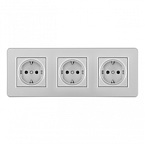 Розетка тройная (трехпостовая) с/з и шторками Arte Milano SET16-3-40-1x3 silver