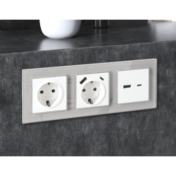 Комплект механизма розетки 2USB A+A 18W (быстрая зарядка) с/з Ambrella Volt Alfa MA129010 Комплект механизма розетки 2USB A+A 18W (быстрая зарядка) с/з Ambrella Volt Alfa MA129010