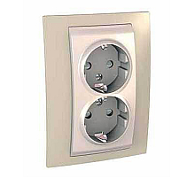 Розетка двойная Schneider Electric Unica с/з со шторками 10A 250V MGU63.067.567