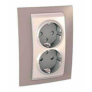 Розетка двойная Schneider Electric Unica с/з со шторками 10A 250V MGU63.067.574