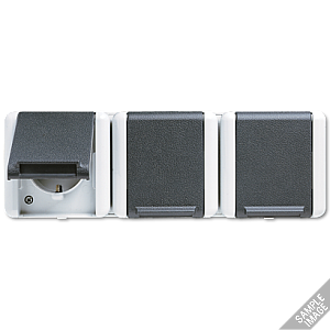Розетка Schuko трехместная Jung 8230NAW