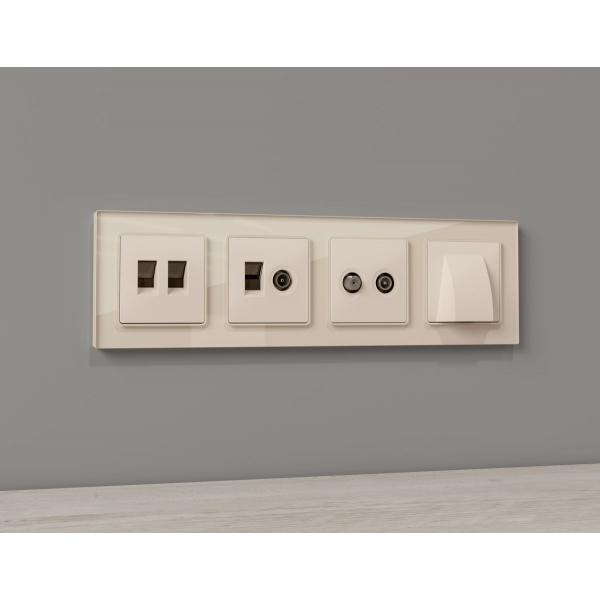 Комплект механизма розетки компьютерной + TV оконечной RJ-45 с автоматической защитной шторкой Alfa Бежевый матовый Quant Ambrella Volt MA332510 (AP3325, VM195)