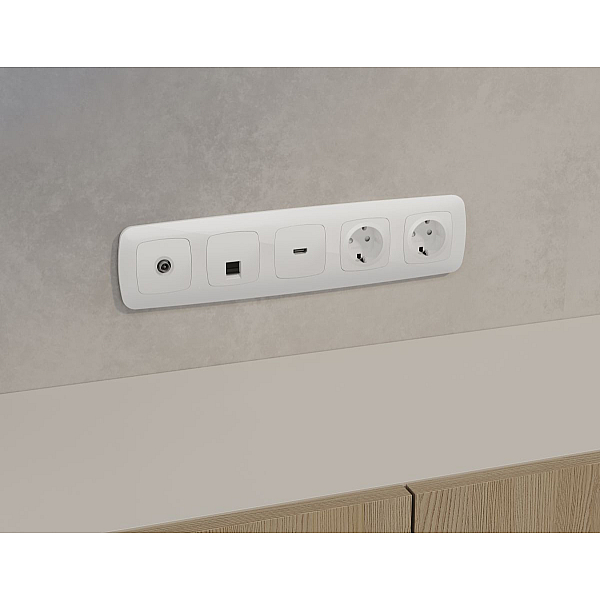 Комплект механизма компьютерной розетки Ambrella Volt RJ-45 (8P8C) CAT6A экранированной с автоматической защитной шторкой OMEGA MO112005 Белый глянец QUANT (OP1120, VM185)