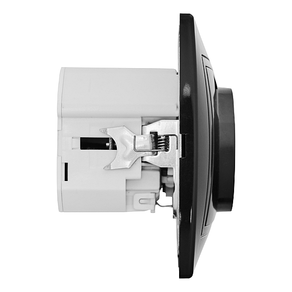 Розетка 2П+З с защ. шт. 16А 250В + USB порт Tape-A 2,1А 5В IP20, черная 'Дельта' General 477326