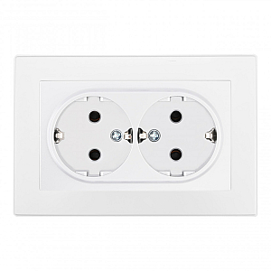Розетка двойная с/з и шторками Arte Milano SET06-double-40-2 white