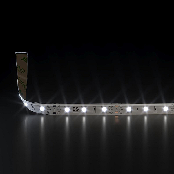 Светодиодная влагозащищенная лента Elektrostandard 4,8W/m 60LED/m 2835SMD дневной белый 5M 4690389154867 a050577