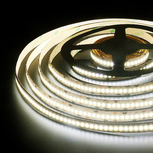Светодиодная лента Elektrostandard 12V 16W 240Led 2835 IP65 дневной белый, 5м 4690389167577