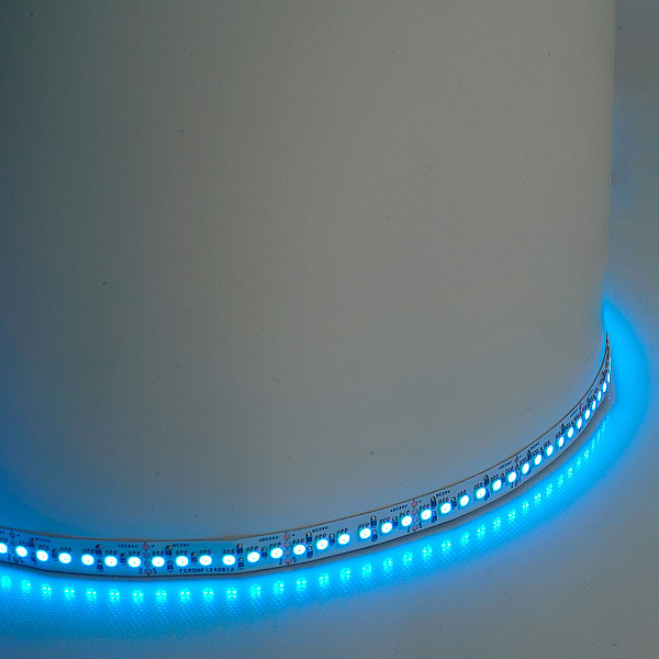 Светодиодная лента Feron LS502 16W/m 180LED/m 5050SMD RGB 5M 51824