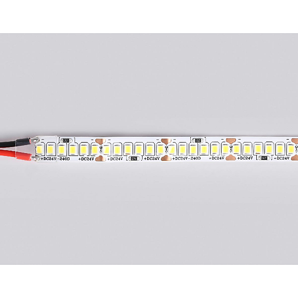 Светодиодная лента Ambrella Light 22W/m 240LED/m 2835SMD дневной белый 5M GS3502