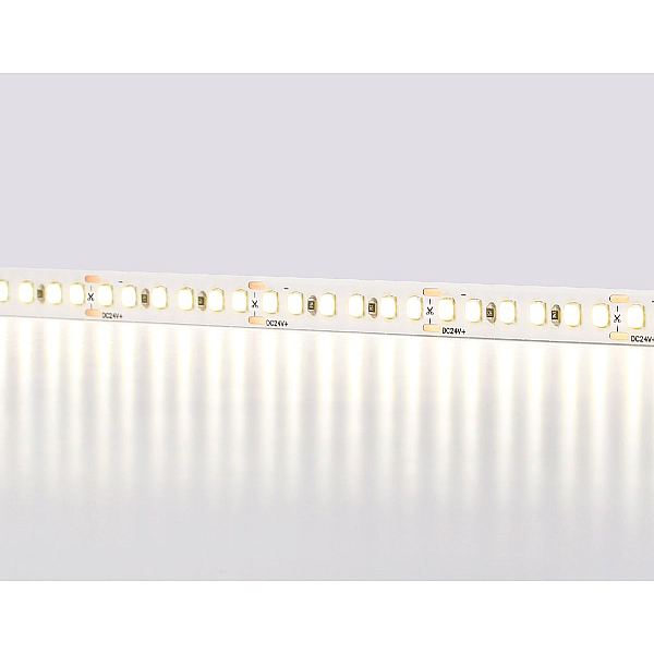 Светодиодная лента Ambrella Light 14,4W/m 180LED/m 2835SMD дневной белый 5M GS3202