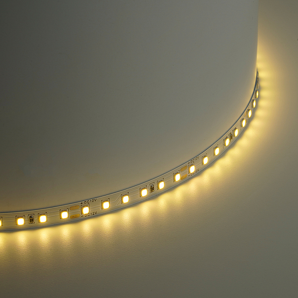 Светодиодная лента Saffit 9,6W/m 120LED/m 2835SMD теплый белый 5М SST02 55240