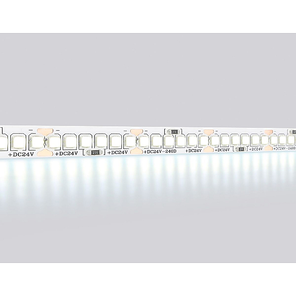 Светодиодная лента Ambrella Light 22W/m 240LED/m 2835SMD холодный белый 5M GS3503