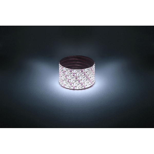 Светодиодная влагозащищенная лента ЭРА 9,6W/m 120LED/m 2835SMD белый 5M LS2835-120LED-IP65-W-eco-5m Б0035599