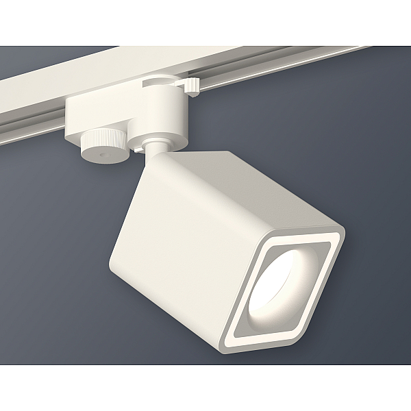 Трековый однофазный светильник Ambrella Light Track System XT7812020 (A2520, C7812, N7715)