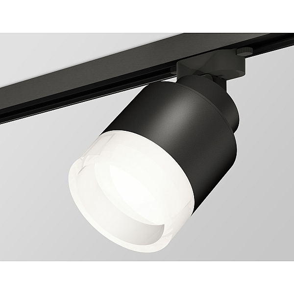 Трековый светильник Ambrella Light Track System XT8111001 (A2526, A2106, C8111, N8401)