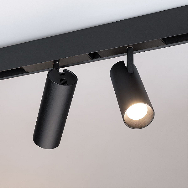 Трековый светодиодный светильник Arlight Mag-Spot-45-R65-18W Warm3000 046595