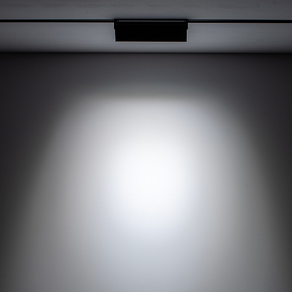 Трековый магнитный светильник Nowodvorski Focus Led Black 10646