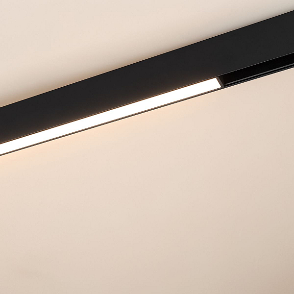 Трековый магнитный светильник Arlight MAG-ORIENT-FLAT-L235-8W Warm3000 (BK, 100 deg, 48V, DALI) (IP20 Металл) 033824(1)