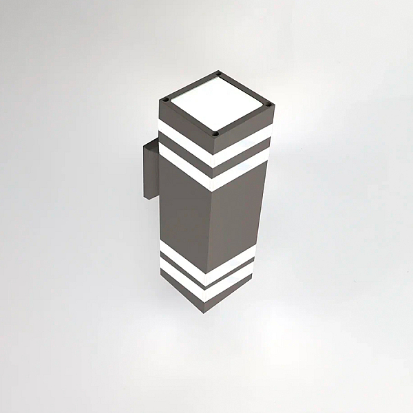 Уличный настенный светильник General Гратус GWL-2Е27-M-IP65 662600