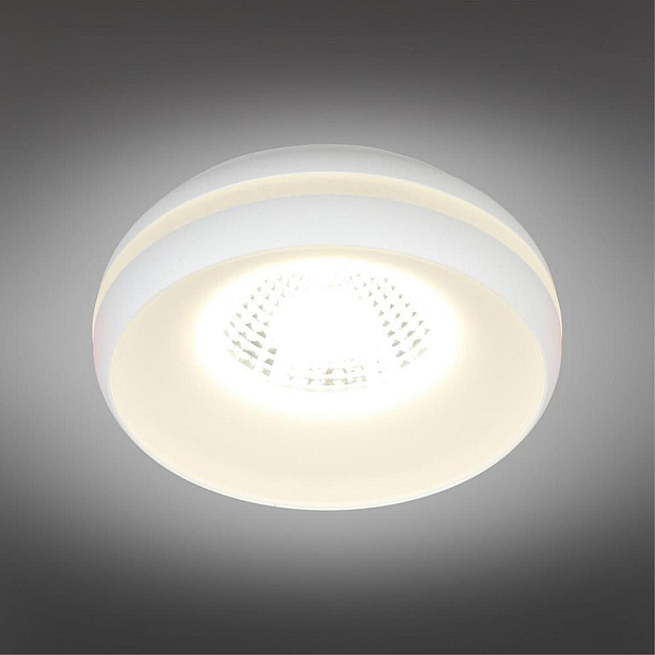 Встраиваемый потолочный светильник Omnilux Genova OML-102809-06