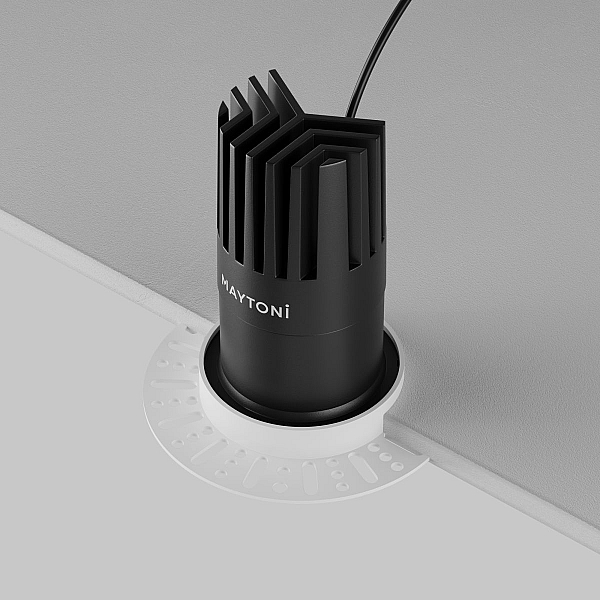 Встраиваемый светильник Maytoni Technical Dip DL122-15W-2.7K-TRS-B