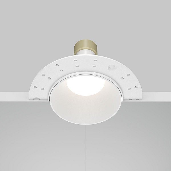 Встраиваемый светильник Maytoni Technical Downlight Share DL126-GU10-TRS-W