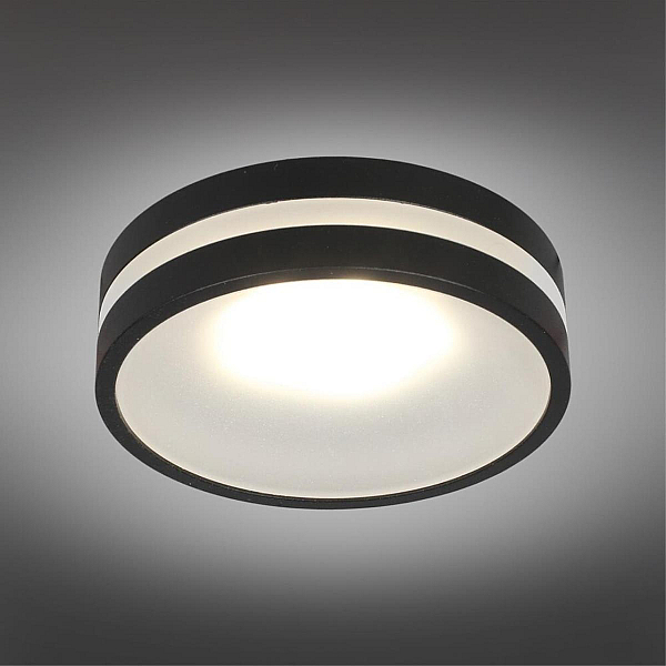 Встраиваемый потолочный светильник Omnilux Napoli OML-102719-01