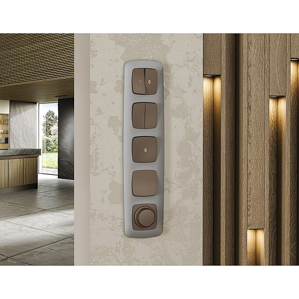 Комплект механизма 1-кл выключателя с самовозвратом с подсветкой 3200K OMEGA Темная бронза матовый QUANT Ambrella Volt MO632050 (OP6320, VM113, G11Y)