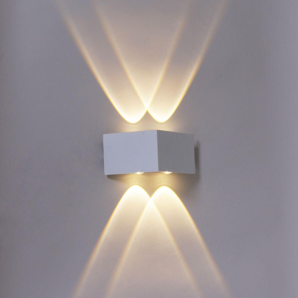 Уличный настенный светодиодный светильник Reluce 86856-9.2-001KT LED4W WT Уличный настенный светодиодный светильник Reluce 86856-9.2-001KT LED4W WT