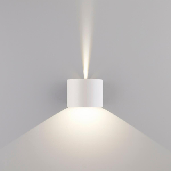 Уличный настенный светодиодный светильник Elektrostandard 1518 Techno LED Blade белый a038830 Уличный настенный светодиодный светильник Elektrostandard 1518 Techno LED Blade белый a038830