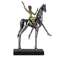 Статуэтка настольная ArtHomeDecor PRETTY WOMAN 7405 BLACK  GOLD