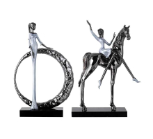 Статуэтка настольная ArtHomeDecor PRETTY WOMAN 7482 BLACK  WHITE