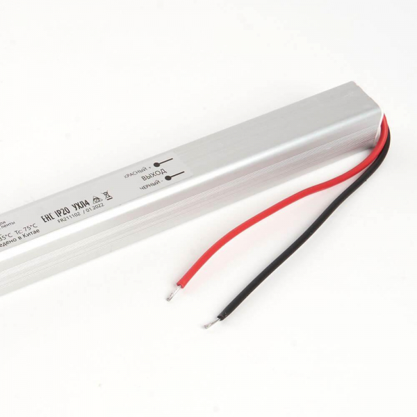 Блок питания для светодиодной ленты Feron LB001 12V 72W IP20 6A 48015 Блок питания для светодиодной ленты Feron LB001 12V 72W IP20 6A 48015