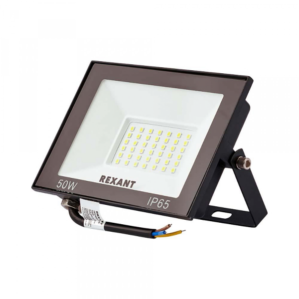 Источник питания REXANT 200-200-4 Источник питания REXANT 200-200-4