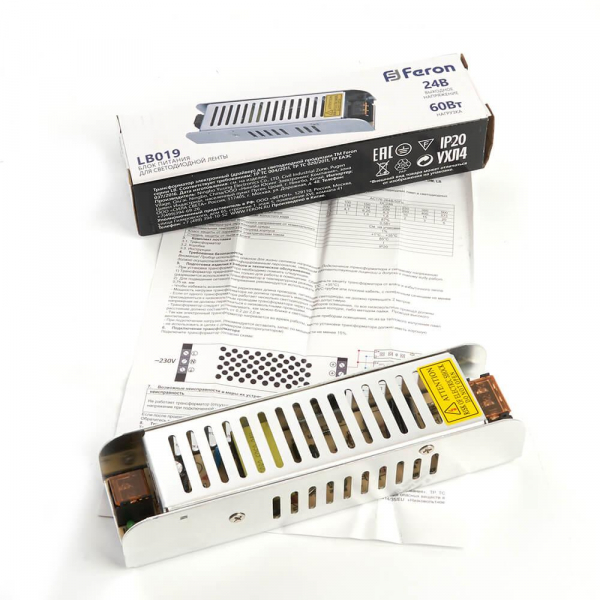 Блок питания для светодиодной ленты Feron 24V 60W IP20 2,5A LB019 48046 Блок питания для светодиодной ленты Feron 24V 60W IP20 2,5A LB019 48046