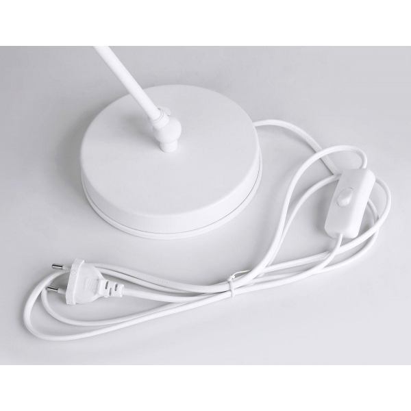 Настольная лампа Ambrella light Traditional TR8152 Настольная лампа Ambrella light Traditional TR8152