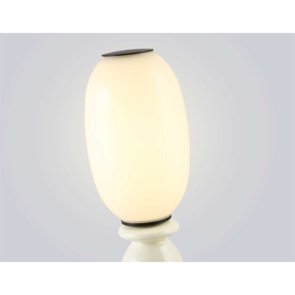 Настольная лампа Ambrella Light HIGH LIGHT LH53154