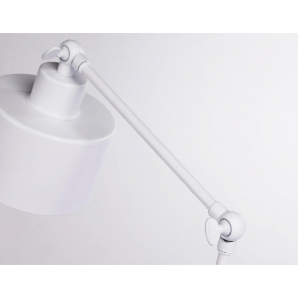 Настольная лампа Ambrella light Traditional TR8152 Настольная лампа Ambrella light Traditional TR8152