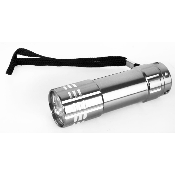 Ручной светодиодный фонарь Ultraflash Classic от батареек 110х35 16 лм UF5LED 7901 Ручной светодиодный фонарь Ultraflash Classic от батареек 110х35 16 лм UF5LED 7901