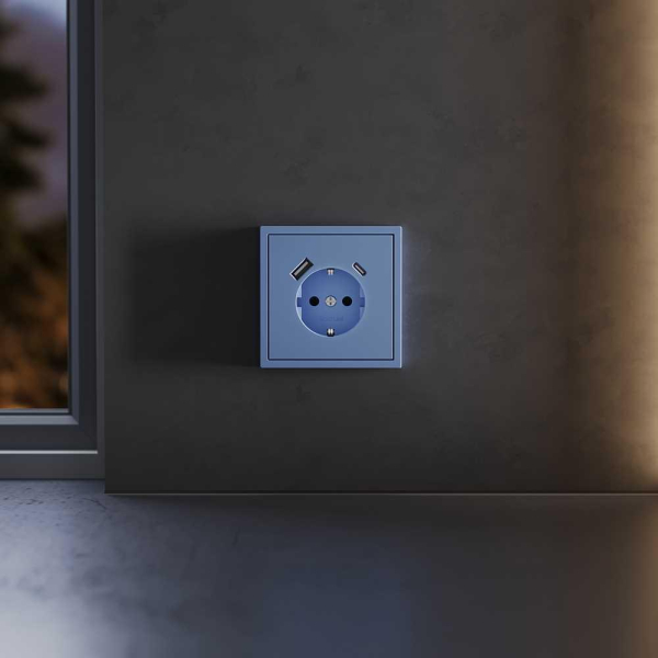 Накладка для розетки с заземлением и защитными шторками, с USB A+C, S70 (деним) Voltum VLS001015