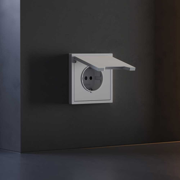 Накладка для розетки с заземлением, защитными шторками и крышкой, S70 (серый) Voltum VLS000816