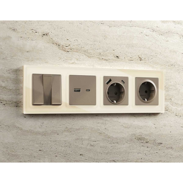 Лицевая панель розетки AMBRELLA VOLT AP6400